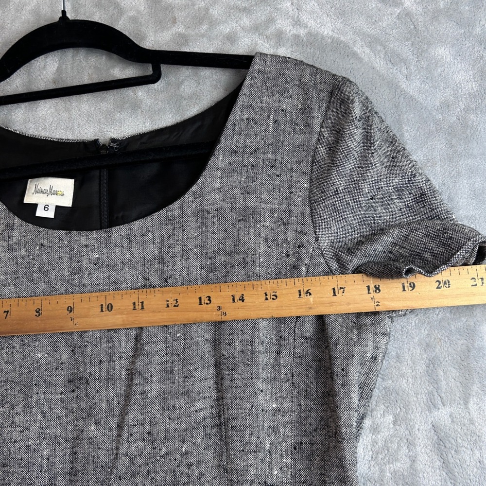 Neiman Marcus Grey Tweed Sheath Dress Metallic Short Sleeve Side Slit Size 6 - Picture 5 of 11